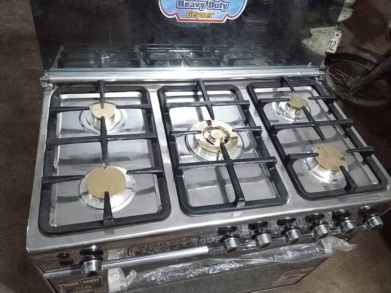 5  burner stove oven brand new 0