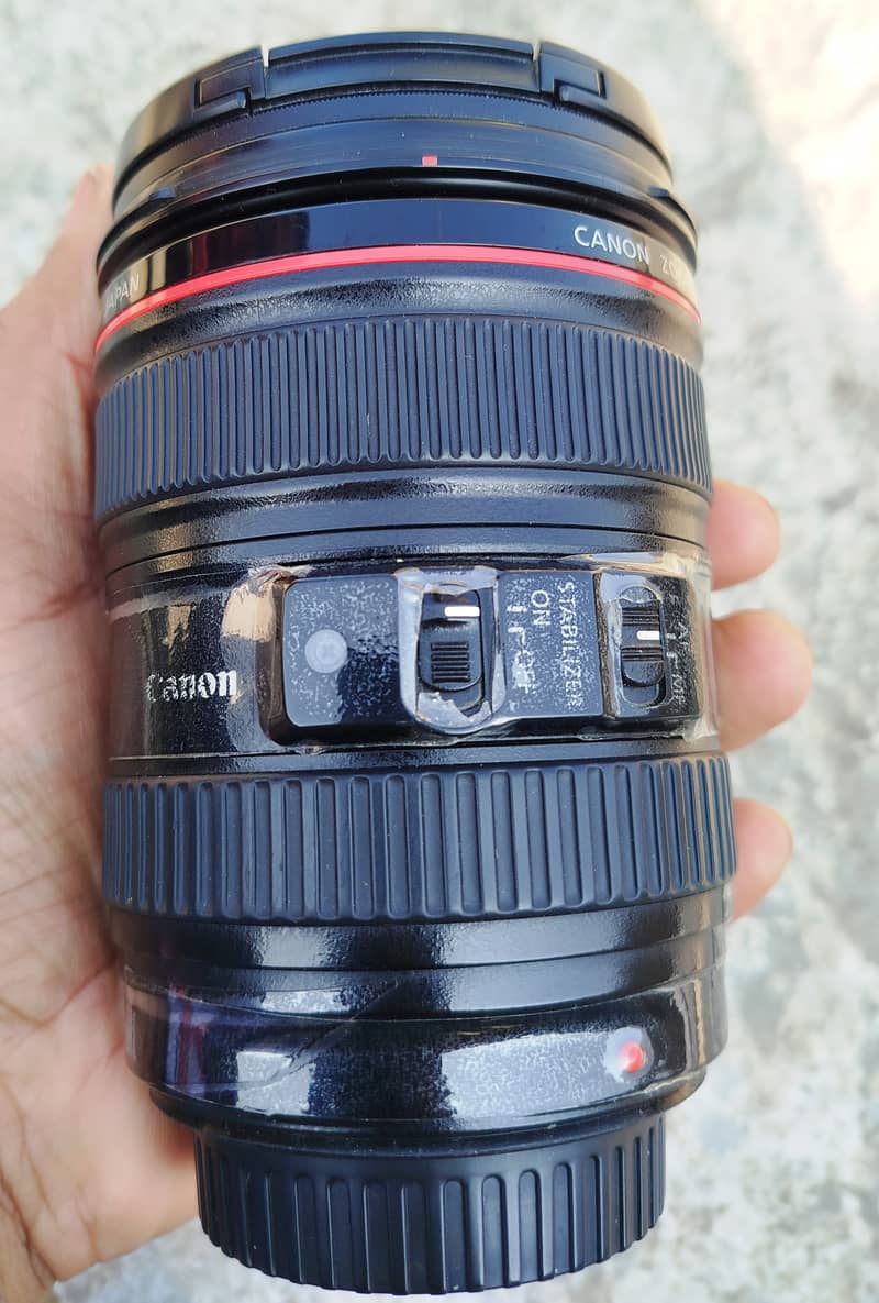 6d Mark ii &  Canon 24-105mm Lens Canon EF 24-105mm f/4 L 4 9