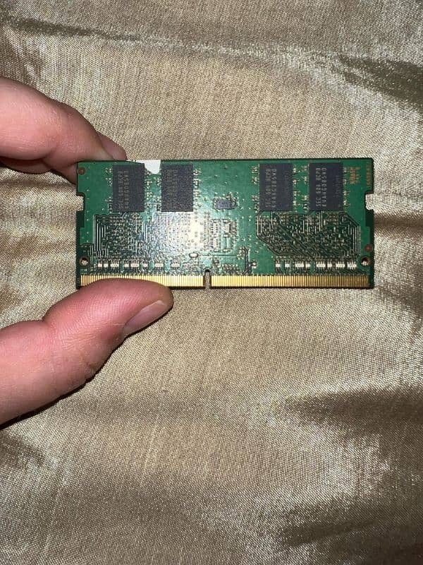 Samsung 4GB Ram for laptop 2133 MHz 3