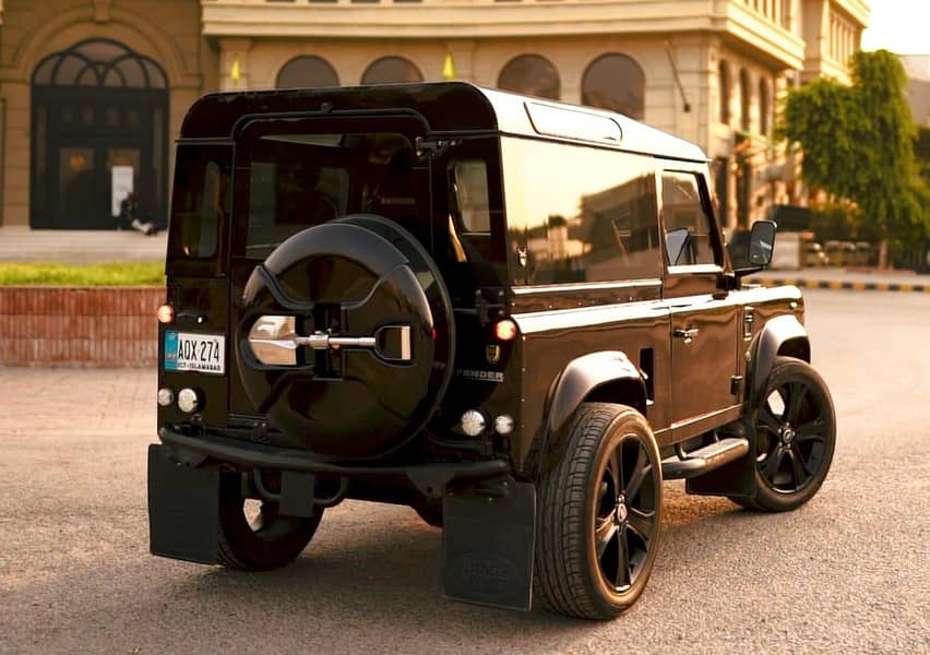 Land Rover Defender 1990 Custom 3