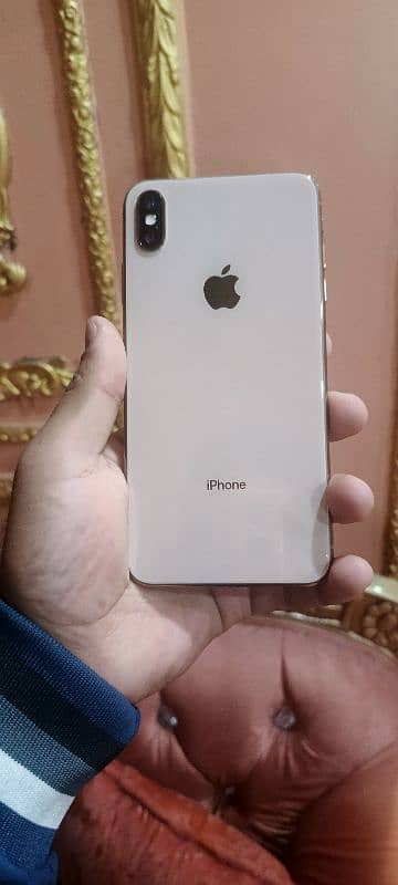 Iphone XS Max 64gb Gold 03032177277 4