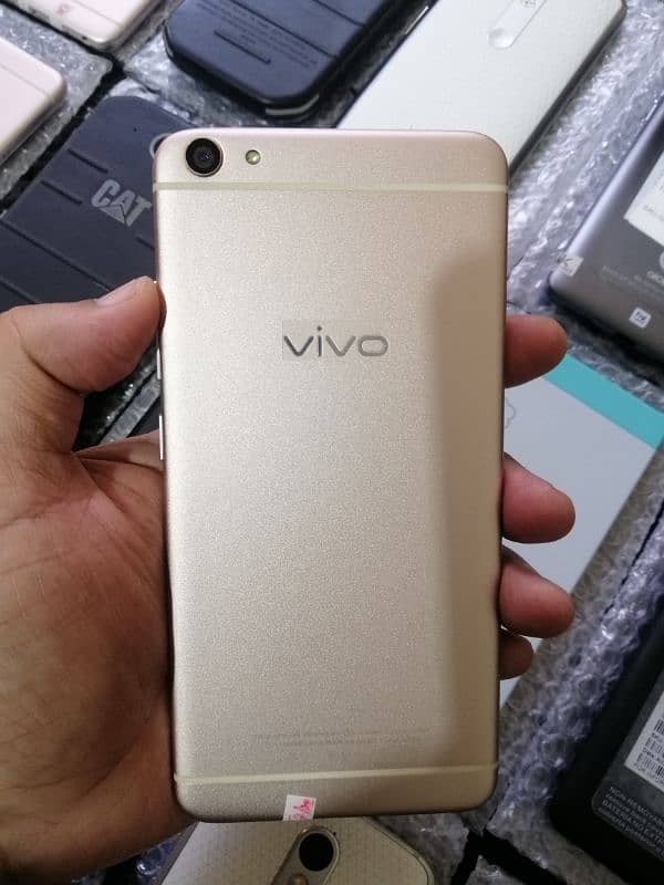 Vivo X7 Plus 4/64Gb // Super Amoled Display // 4000mah big battery 6