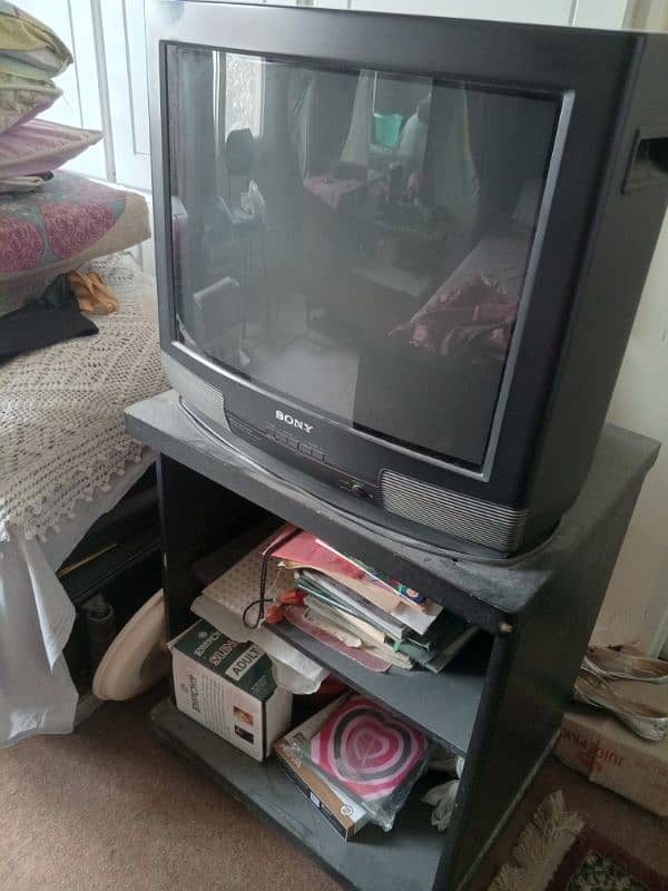 tv with tv trolley 3