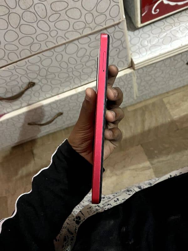 Tecno spark 10 pro. 8 256gb Exchange possible ha 4