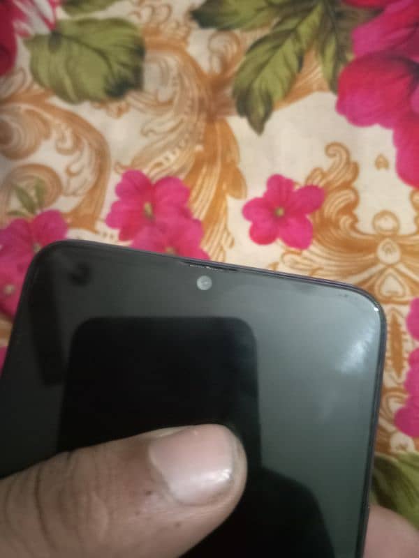 Samsung A20s hai 3