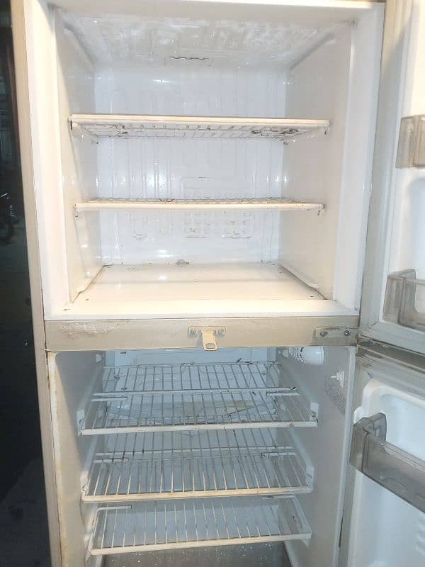 PEL fridge geniune gas + compressor All OK 4