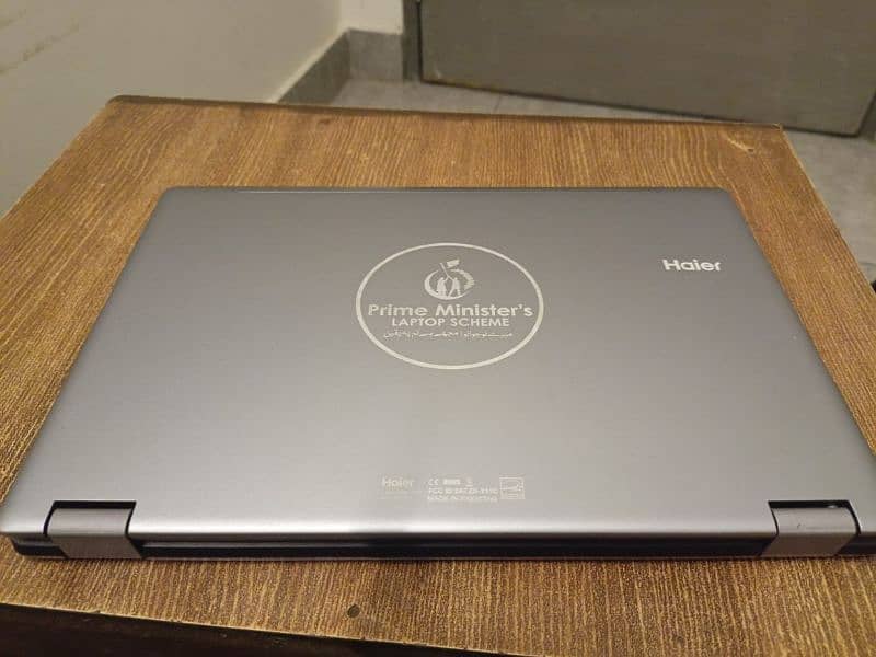 Laptop y11c. 4