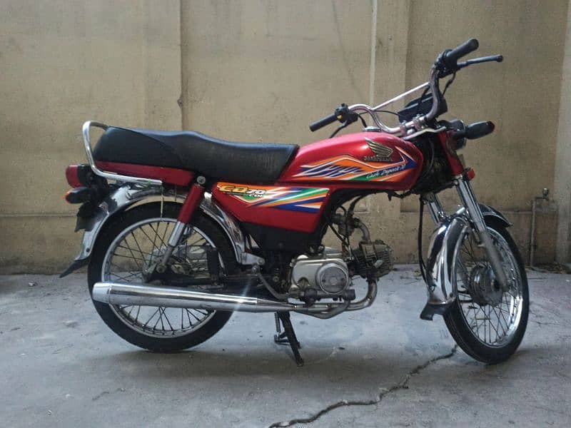 Honda cd 70 red color, one hand home used 0