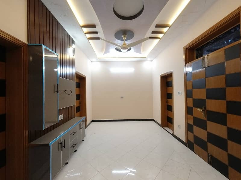 On Excellent Location House Of 5 Marla Available In Afshan Colony 37