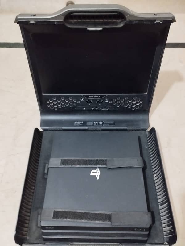 ps4 pro with gamez monitor (PGM) 0