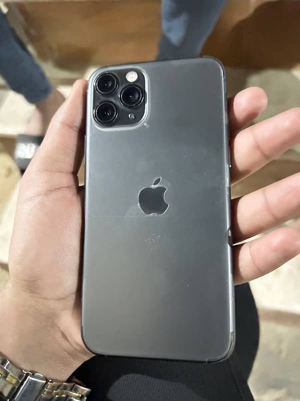 iPhone 11pro 256gb (Urgent Sale) 3