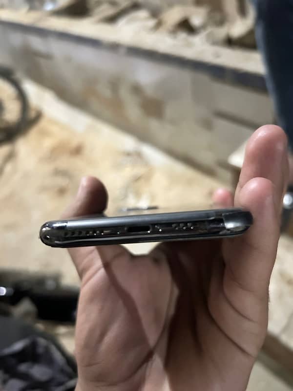 iPhone 11pro 256gb (Urgent Sale) 4