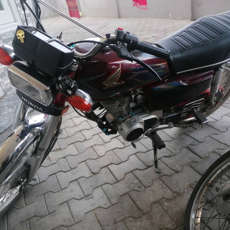 Honda CG 125 2022 3