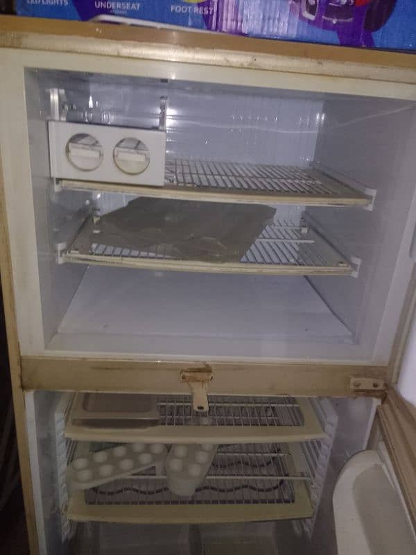 PEL Jumbo size fridge 4