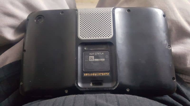 garmin gps is good condition no falt 1