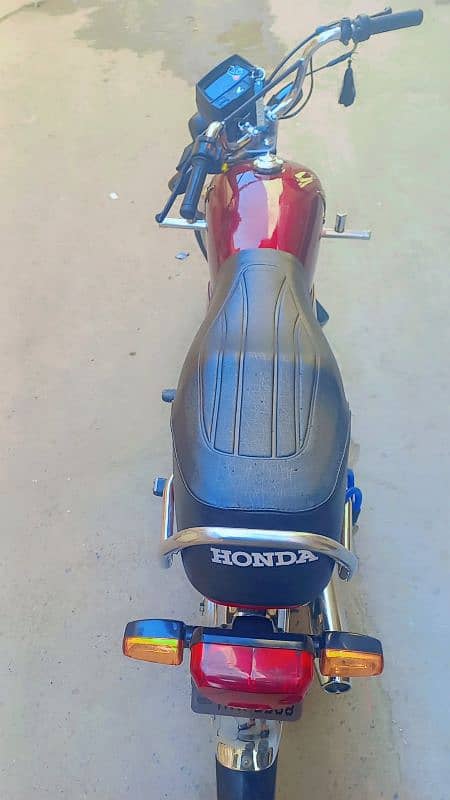 HONDA CD 70 Model 2024 . . . . 6