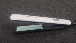 Hair Flat Iron Plate Hair Straightener Brand Remington 1 week used onl