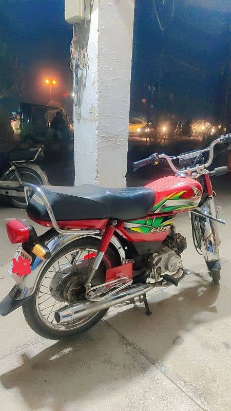 Honda 70 - Good Condition - 10/10 1