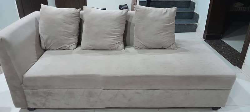 5 Seater Sofa For Urgent Sale 0