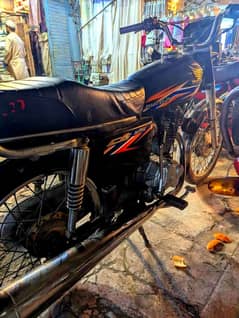 Honda CG 125 in genuine condition.