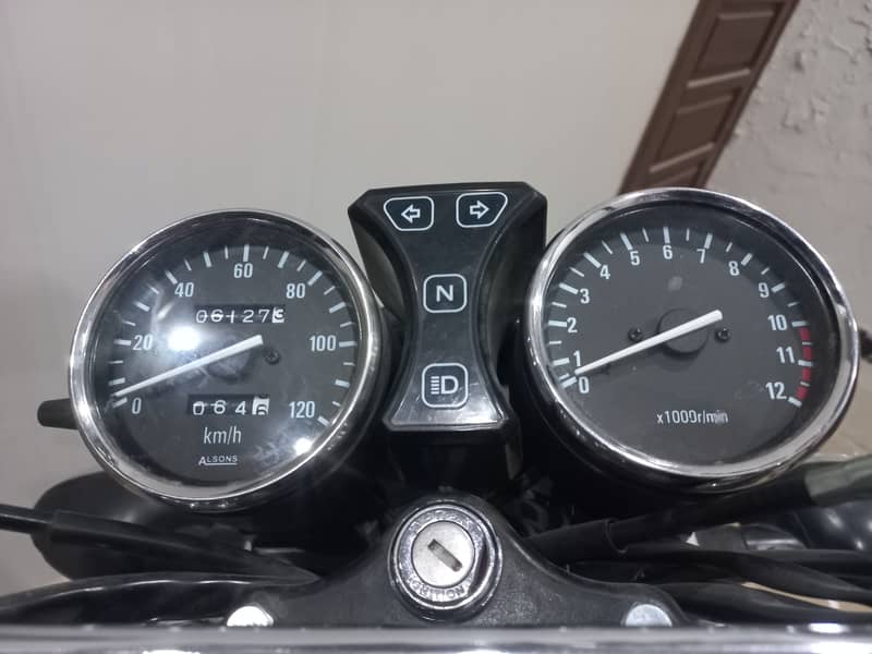 Suzuki GS 150 2023 3