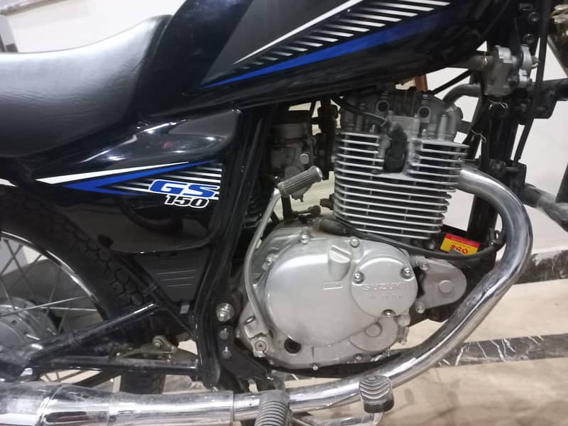 Suzuki GS 150 2023 7