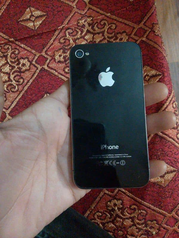 iphone4 10/8 condition PTA approved 3