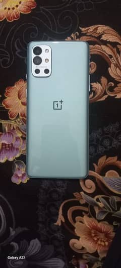 one plus beautiful mobile 4sale