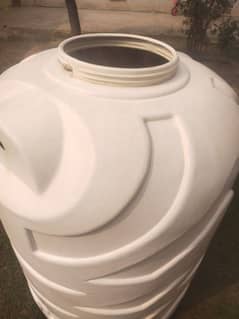 Water Tank 1000 Liter good Condition