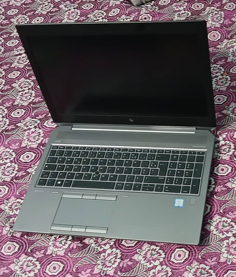 HP Z-BOOK COR I7 8