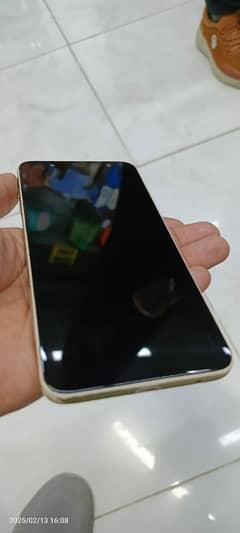 Samsung j8 4 64 (urgent sale)