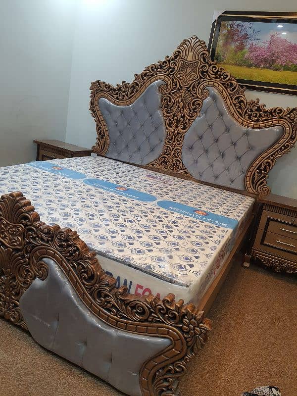 Carving Bridal Bed set King size new Not used without mattris (call me 2