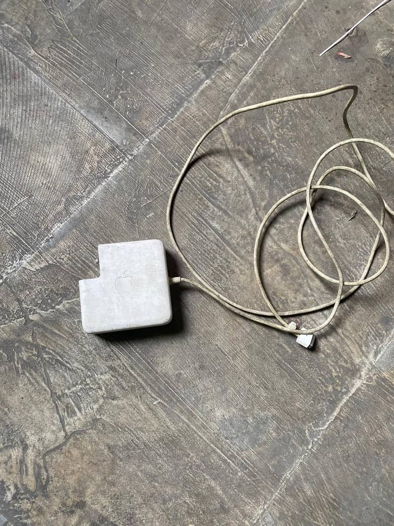 Apple MacBook charger Magsafe 1 60w 0