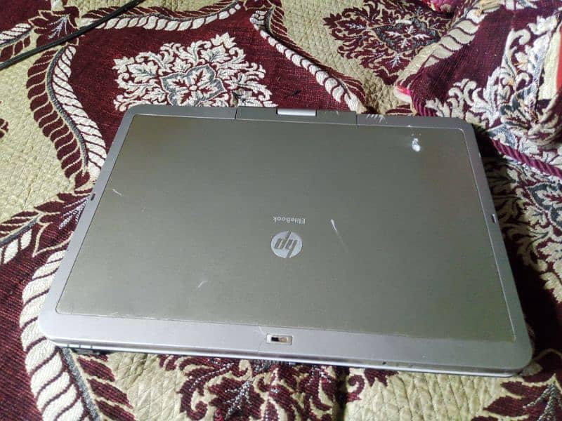 Elitebook 2760p i7 2 second generation 128 ssd 4