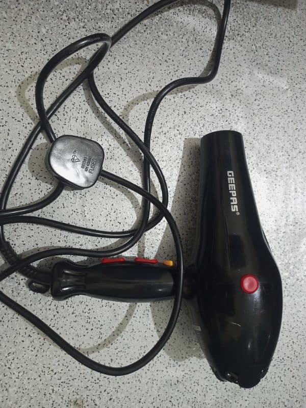 imported original GEEPAS   Model GH-8085 hair  dryer for sale 0