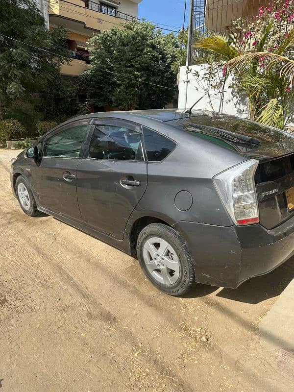 Toyota Prius 2011 8