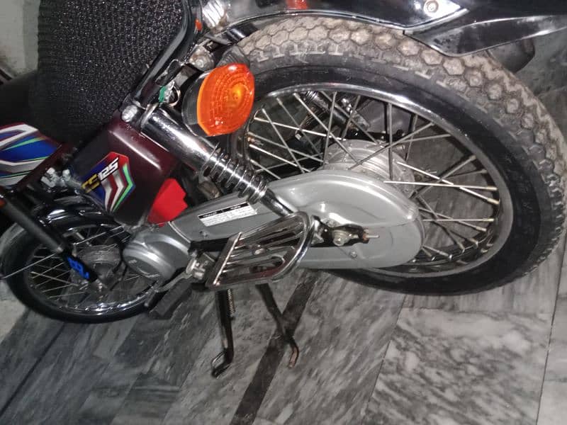 honda 125 2022 5