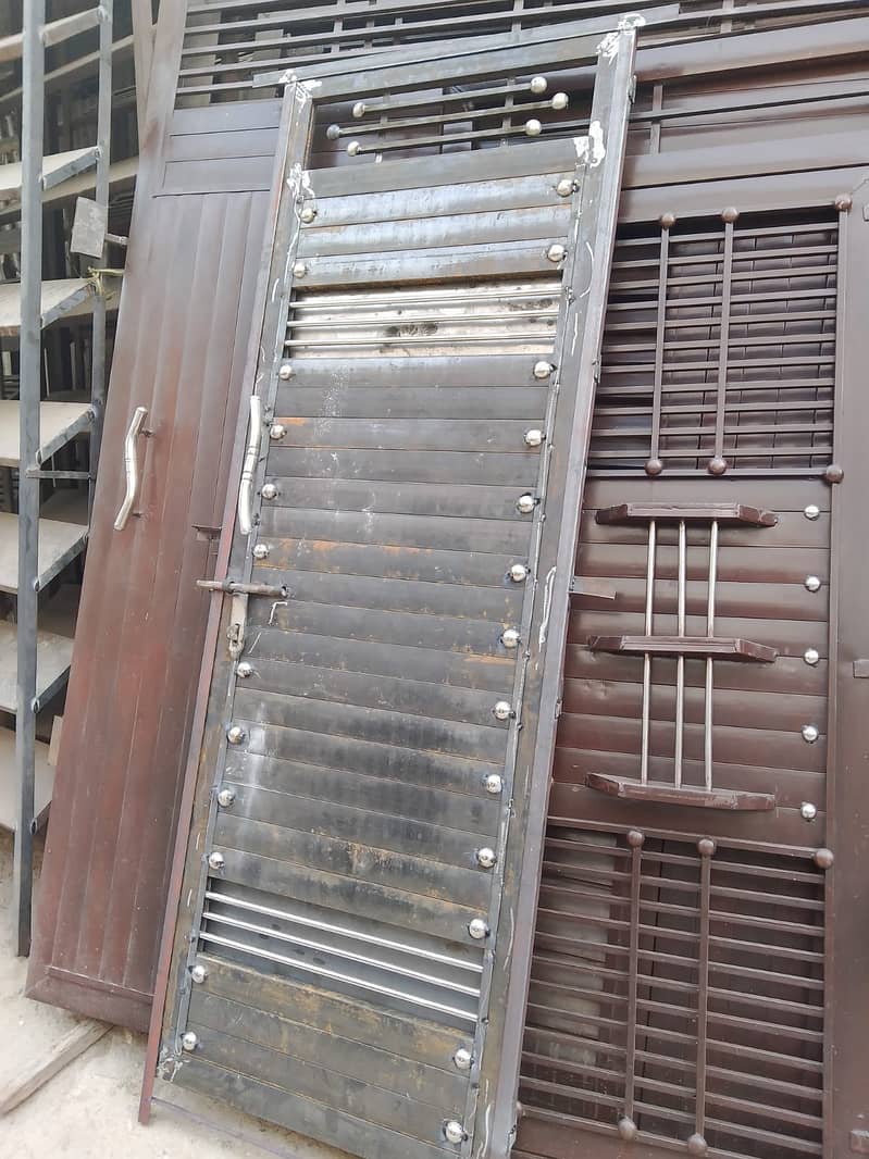 ALL TYPES OF GRILLS, SHED, WINDOWS, DOORS,IRON GATE WELDING AND REPAI 11