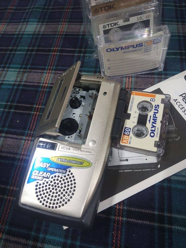 Olympus J300 Audio/Voice Recorder 5