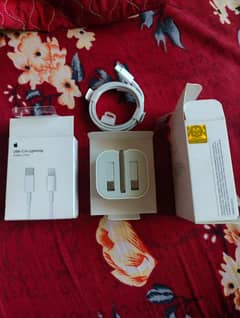 iphone original mercantile 20 W charger