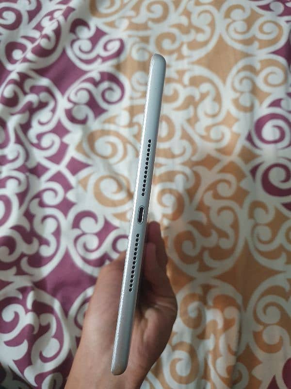 Ipad 6th Generation All Ok Urgent Sell 4