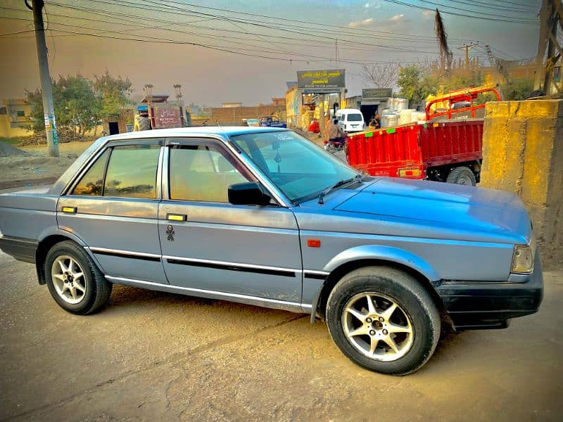 Nissan Sunny 1987 5