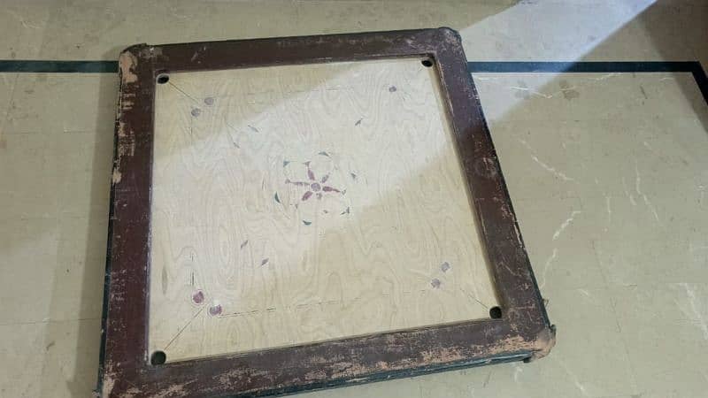 carrom board in only 10k 3