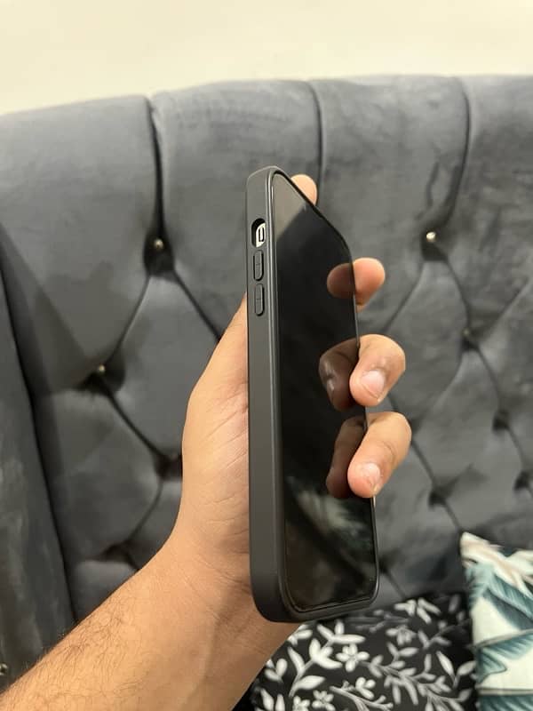 I Am Selling My IPhone 13 Pro Max Factory Unlock 128GB 5