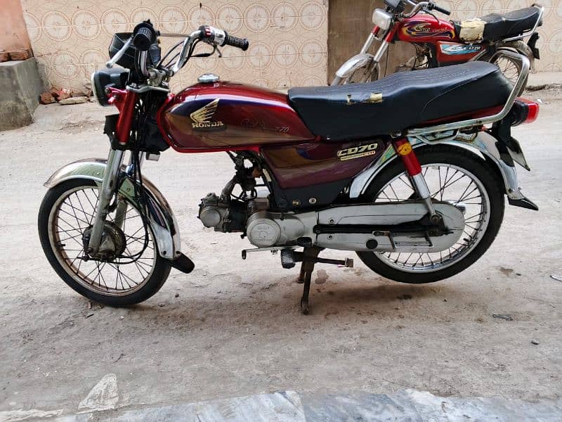 Honda cd 70 2005 3