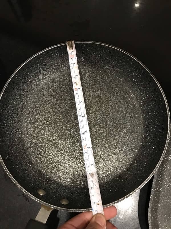 Non Stick Pan Casserole Frying pan wok uk 5