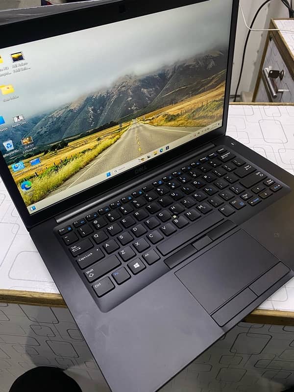 Dell Latitude 7490 (i7 8th Gen) (16/256) 2