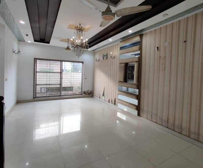 5 Beds Prime Location 1 Kanal House for Rent in Block K DHA Phase 1 Lahore. 1