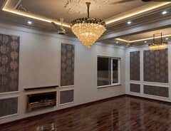 5 Beds Slightly Used 1 Kanal House for Rent in Block D DHA Phase 5 Lahore.