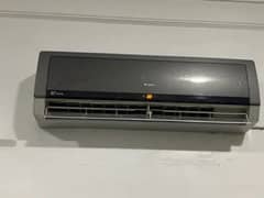 Gree 1 ton DC inverter heat and cool